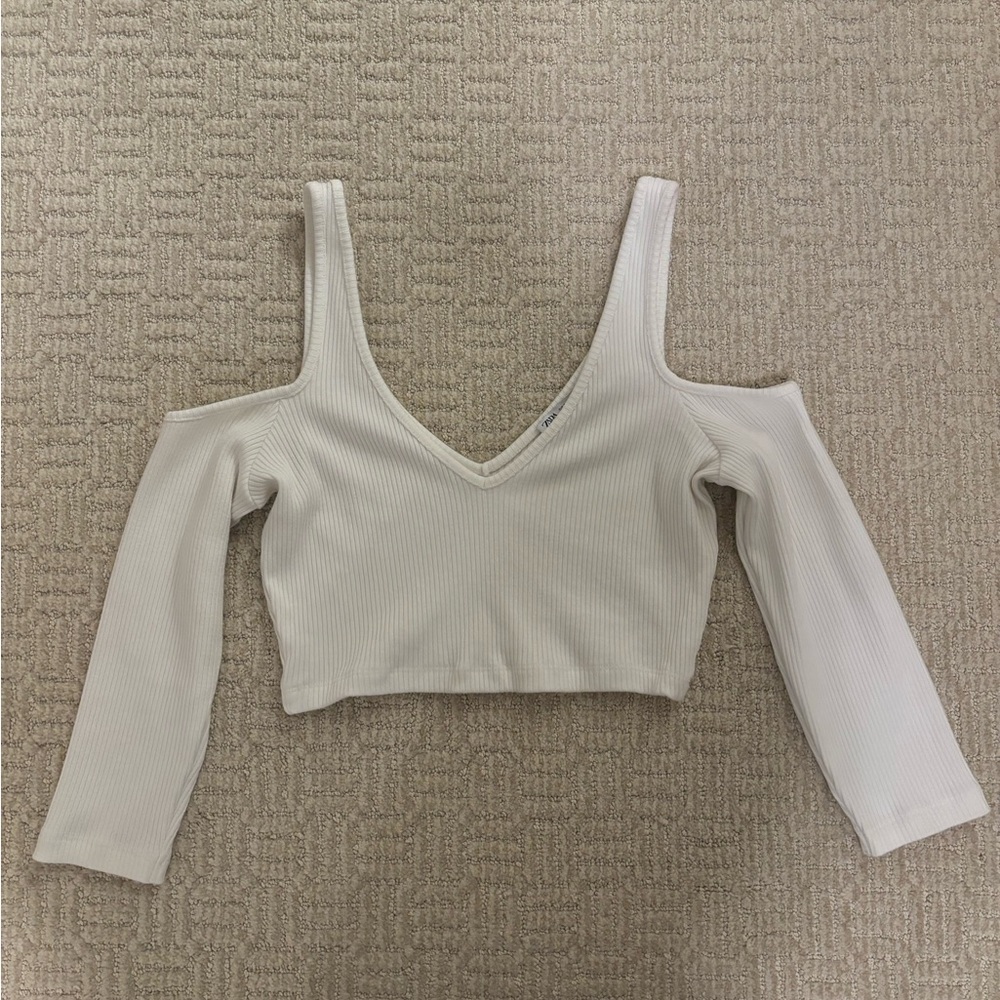 🏷️Off the Shoulder Zara Top